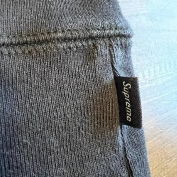 Supreme Micro Logo Black Hooded Sweatshirt - Picture 11 of 14